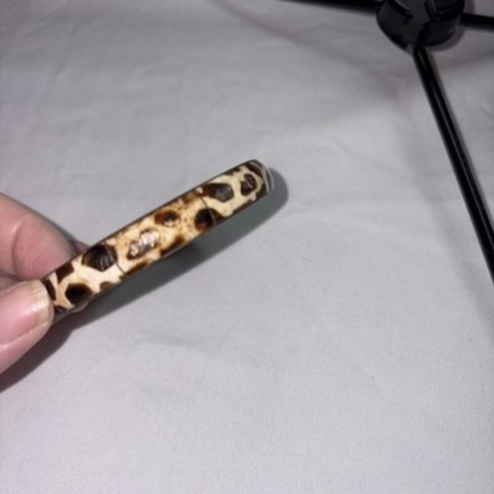 Animal Print bangle - Picture 5 of 7